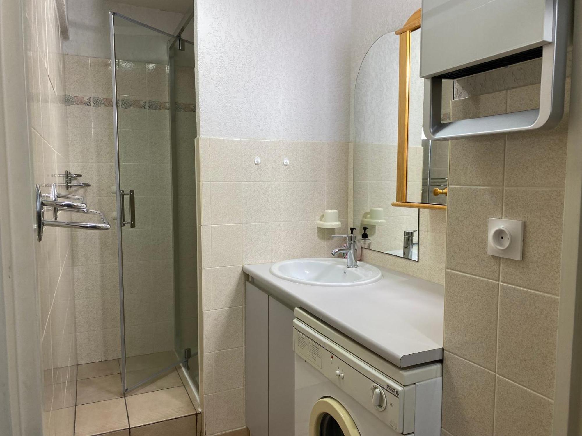 Garnier Apartment อาร์เจเลส-ซัวร์-แมร์ ภายนอก รูปภาพ